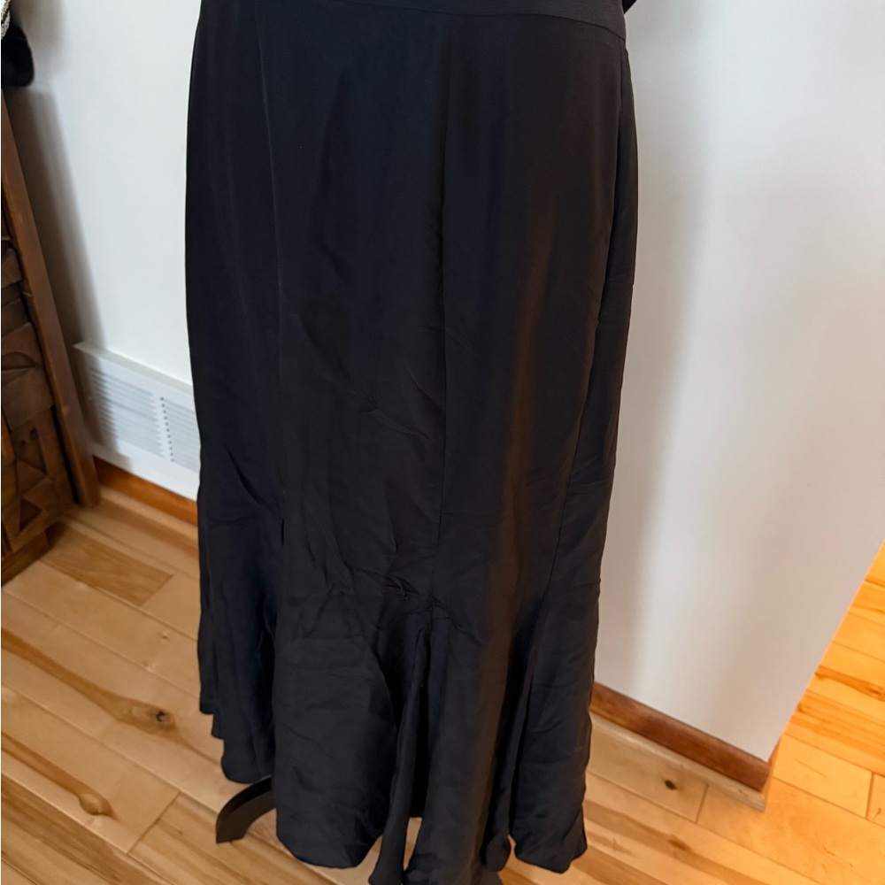 100% Silk Charter Club Black Maxi Skirt - Picture 3 of 9